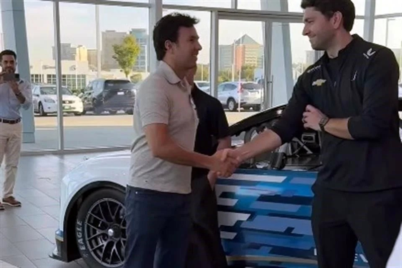 ‘CHECO’ PÉREZ CELEBRÓ SU CUMPLEAÑOS 36 ESTE LUNES 26 DE ENERO CON SU REGRESO AL PADDOCK DE LA F1 COMO PILOTO DE CADILLAC