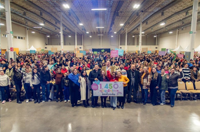 INICIA MARCO BONILLA ENTREGA DE BECAS A CENTROS DE ATENCIÓN INFANTIL