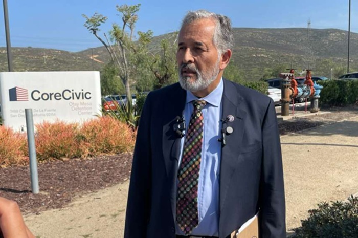 NIEGAN ACCESO A CONGRESISTA PARA SUPERVISAR CENTRO DE DETENCIÓN MIGRATORIA EN OTAY MESA