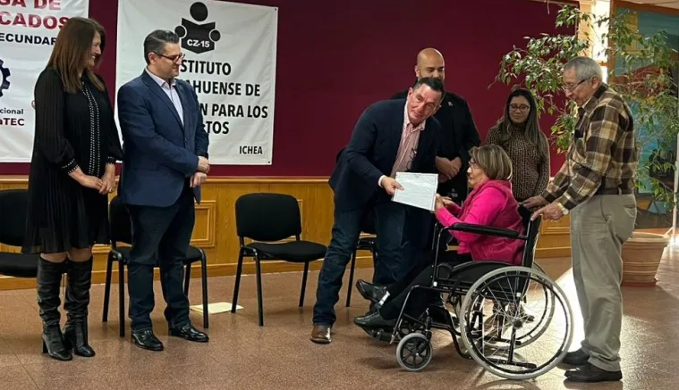 CULMINAN ESTUDIOS DE NIVEL BÁSICO 70 ADULTOS A TRAVÉS DEL PROGRAMA ALFABETIZATEC