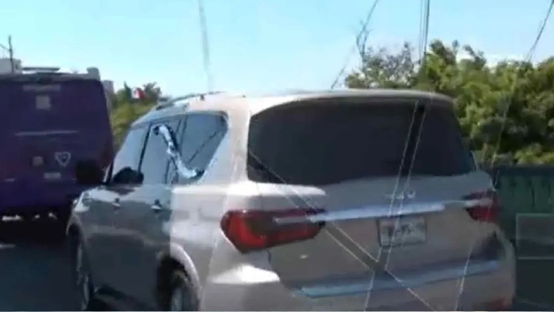 TRASLADAN CUERPO DE “EL MENCHO” DESDE INSTALACIONES DE LA FGR; SE DESCONOCE DESTINO FINAL 