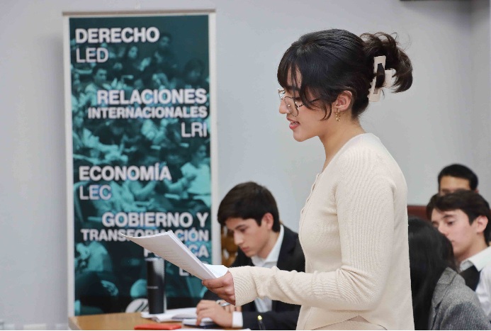 JURISTEC REÚNE A 28 EQUIPOS DE PREPARATORIA EN CONCURSO REGIONAL DE JUICIOS ORALES EN CHIHUAHUA