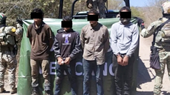 UN MENOR ESTABA ENTRE UN GRUPO ARMADO DETENIDO EN SINALOA. 