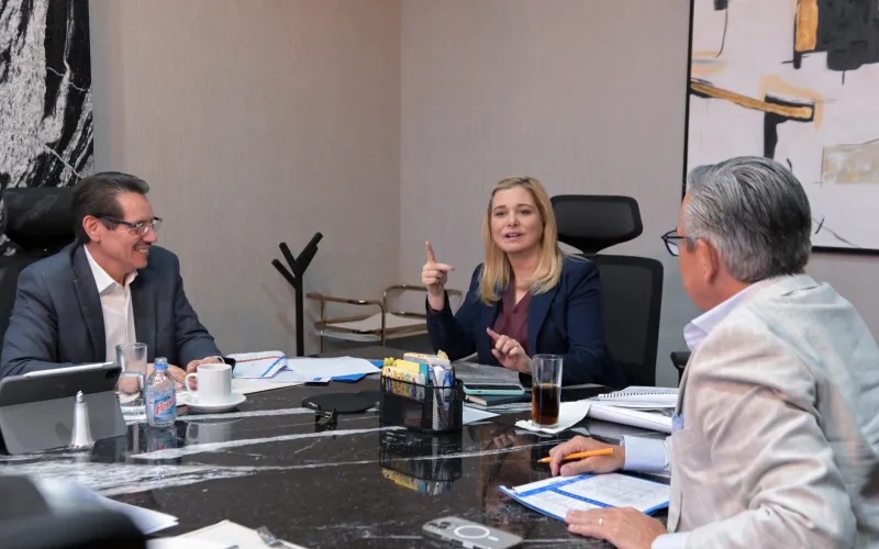 MARU CAMPOS IMPULSA PROYECTOS DE INFRAESTRUCTURA PARA CHIHUAHUA