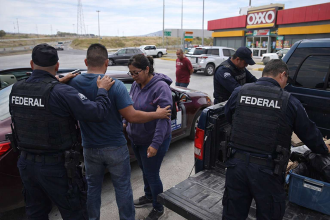 ALERTAN POR EXTORSIÓN A PAISANOS EN CARRETERA JUÁREZ–EL PASO