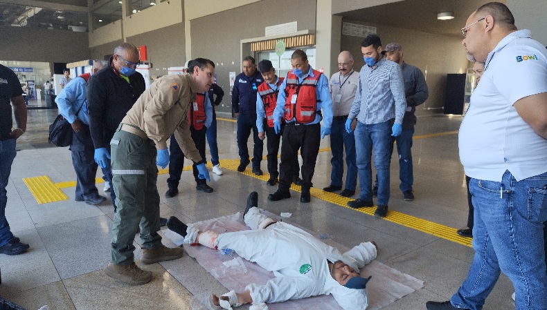 REFUERZA BOWÍ SEGURIDAD DEL SISTEMA CON CAPACITACIÓN EN PRIMEROS AUXILIOS Y EVACUACIÓN DE INMUEBLES