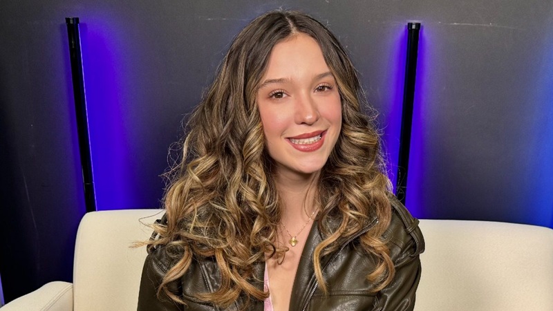 MIA REVELÓ VARIOS DETALLES DE SU PROCESO CREATIVO