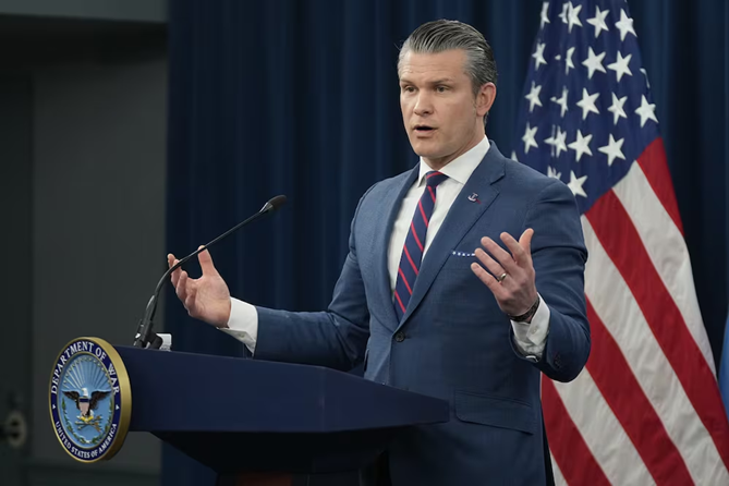 PETE HEGSETH, SECRETARIO DE GUERRA DE ESTADOS UNIDOS, DIJO QUE ESTÁN LISTO PARA REANUDAR LOS ATAQUES CONTRA IRÁN