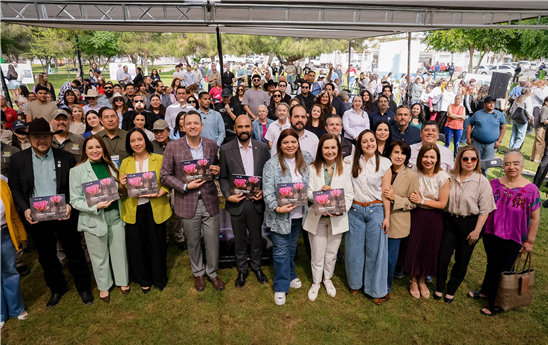 ALCALDE MARCO BONILLA SE COMPROMETE CON EL MEDIO AMBIENTE: PRESENTA PALETA VEGETAL Y ENTREGA UNIFORMES A GUARDIANES ECOLÓGICOS