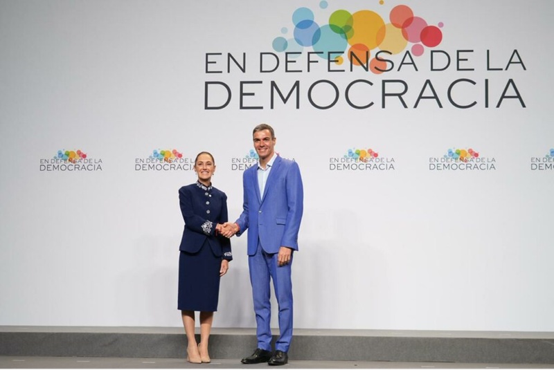 EL PRESIDENTE DE ESPAÑA REVELÓ QUE LA PRESIDENTA CLAUDIA SHEINBAUM OFRECIÓ A MÉXICO COMO SEDE DE LA CUMBRE EN DEFENSA DE LA DEMOCRACIA