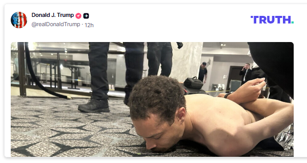 TRUMP COMPARTIÓ DOS IMÁGENES QUE MUESTRAN AL SOSPECHOSO TENDIDO EN EL SUELO, BOCA ABAJO Y SIN ROPA