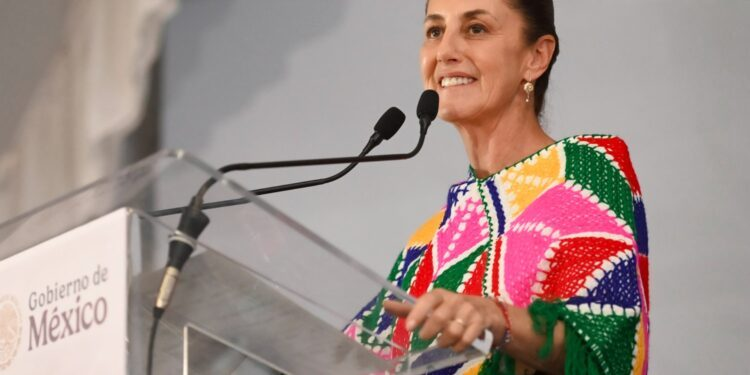 LA PRESIDENTA SHEINBAUM EXIGIÓ DEFENDER LA SOBERANÍA PARA QUE MÉXICO SIGA SIENDO “UN PAÍS LIBRE EINDEPENDIENTE”