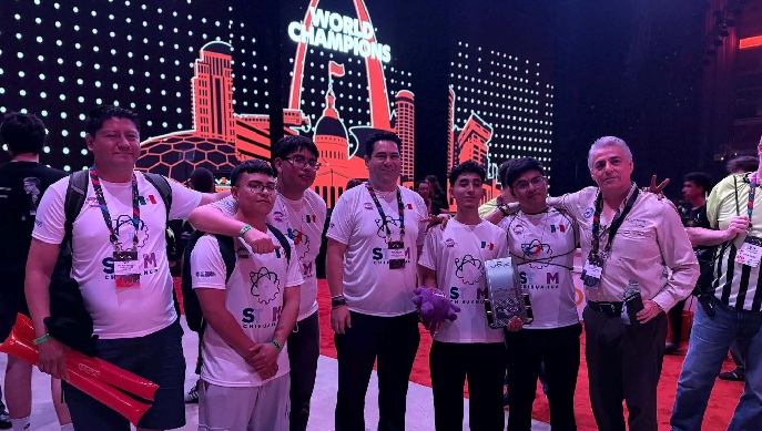 PONE CECYTECH EN ALTO A CHIHUAHUA EN MUNDIAL DE ROBÓTICA VEX 2026