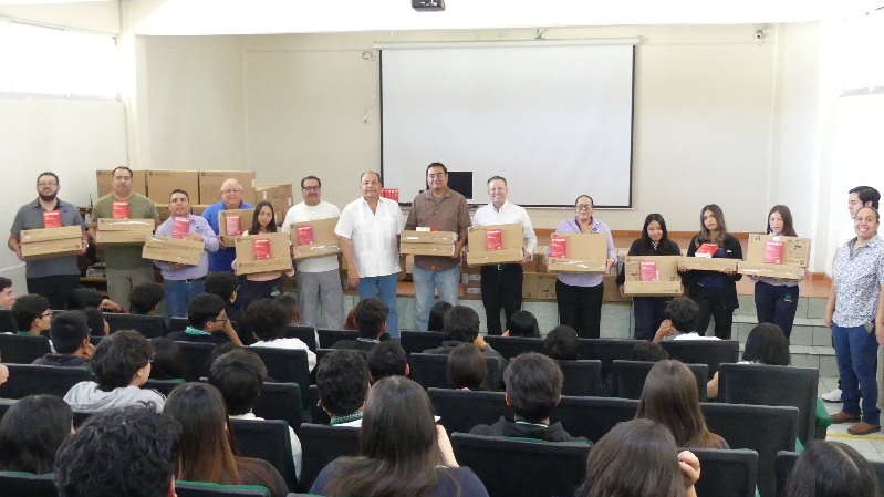 RENUEVA CONALEP LABORATORIO DE CÓMPUTO DEL PLANTEL CHIHUAHUA II CON 177 NUEVOS EQUIPOS