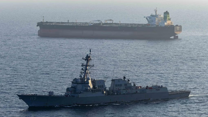 EL EJÉRCITO DE IRÁN INFORMÓ QUE DESTRUCTORES DE LOS ESTADOS UNIDOS TRATABAN DE ACERCARSE AL ESTRECHO DE ORMUZ
