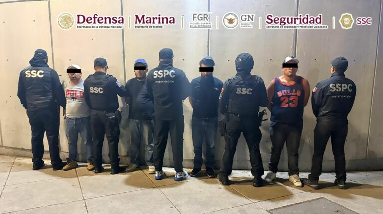 CON AYUDA DE PERROS, HALLAN EN CDMX DROGA OCULTA EN CAJAS DE HUEVO