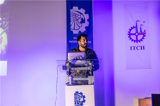 FORTALECE MUNICIPIO LA DIGITALIZACIÓN DE EMPRENDEDORES CON CONFERENCIA SOBRE IA