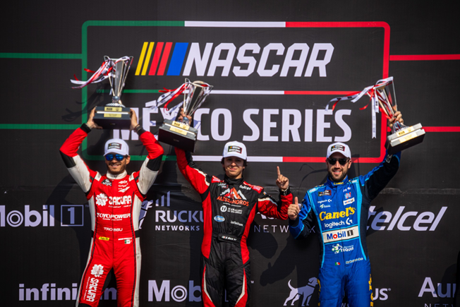 HELIO MEZA DE ALESSANDROS GANO LA POBLANA 75 DE NASCAR MÉXICO, EN UN FINAL CARDÍACO
