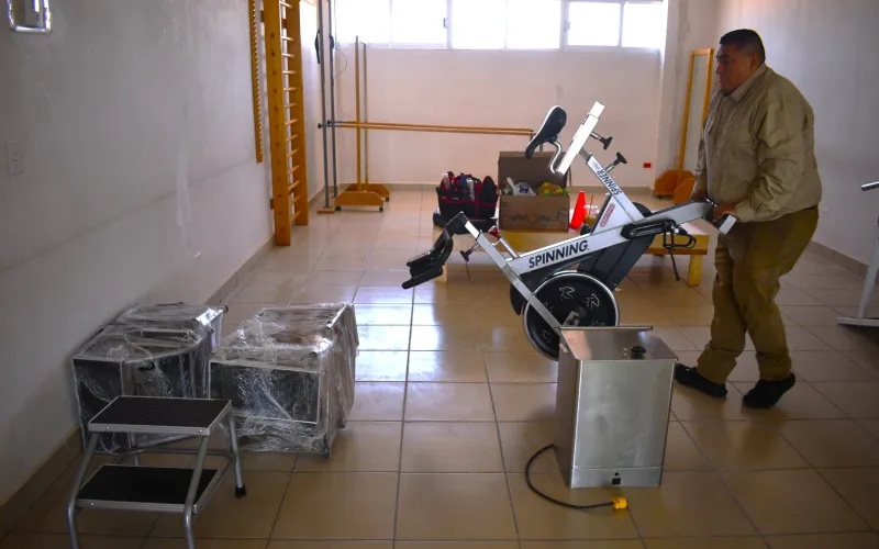 RECIBE UTCJ EQUIPAMIENTO DEL DIF ESTATAL PARA LA NUEVA UNIDAD BÁSICA DE REHABILITACIÓN