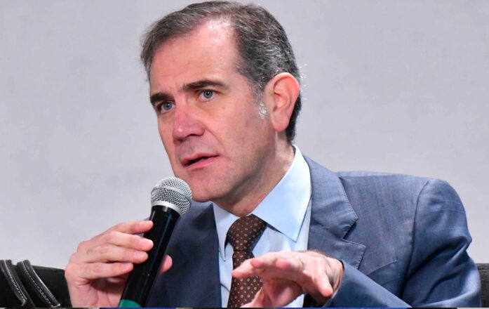 MAGISTRADA DEL TRIBUNAL HERMANA DE INZUNSA, VALIDÓ ELECCIÓN DE ROCHA MOYA EN CUATRO MINUTOS Y MEDIO DECLARÓ LORENZO CÓRDOVA