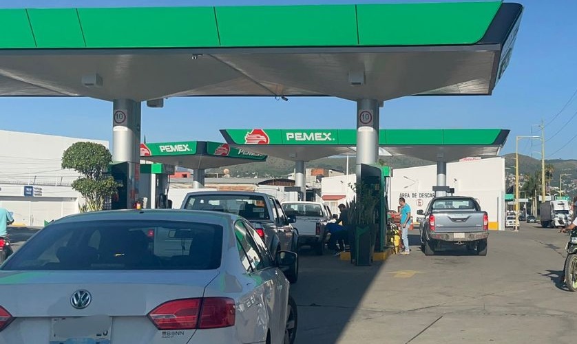 UN PLANTÓN DE LA CNTE EN OAXACA PROVOCA DESABASTO DE COMBUSTIBLE EN MÁS DE UNA DECENA DE GASOLINERAS