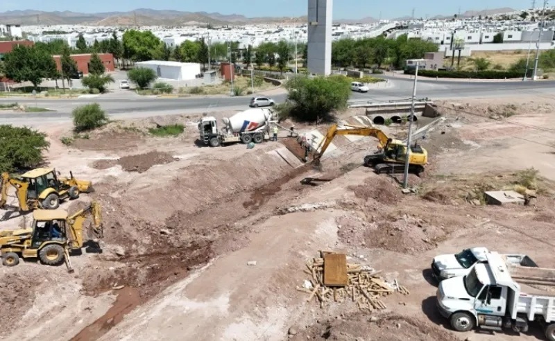 AVANZA SCOP EN LA CONSTRUCCIÓN DE OBRAS DE DRENAJE EN PROLONGACIÓN TEÓFILO BORUNDA Y LABOR DE TERRAZAS