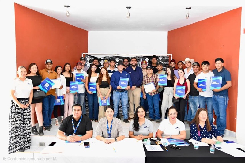 UTCAM CUMPLE SU COMPROMISO CON JIMÉNEZ Y ENTREGA TÍTULOS DE TSU