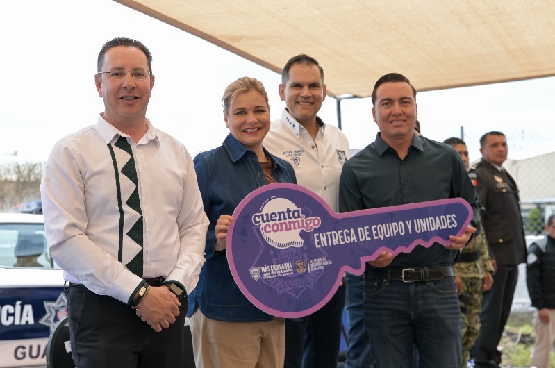 MARU CAMPOS REFUERZA SEGURIDAD EN LA REGIÓN DE GUACHOCHI CON ENTREGA DE PATRULLAS Y EQUIPAMIENTO POLICIAL