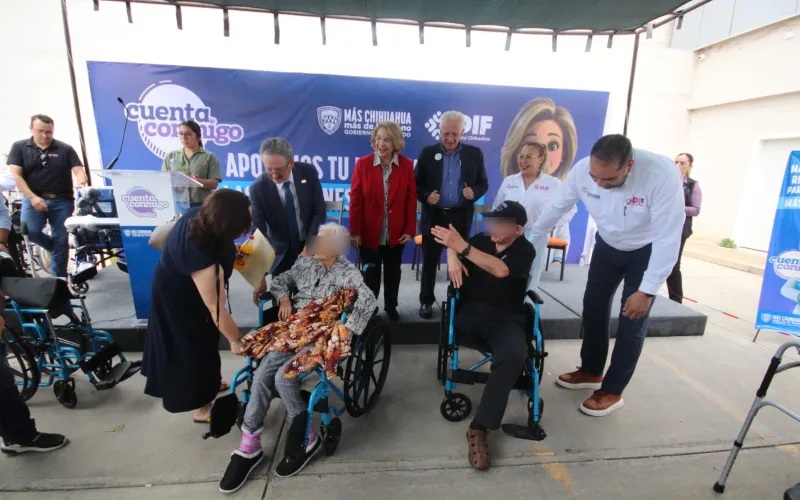 BENEFICIA DIF ESTATAL A 63 FAMILIAS CON LA ENTREGA DE APARATOS FUNCIONALES EN CUAUHTÉMOC