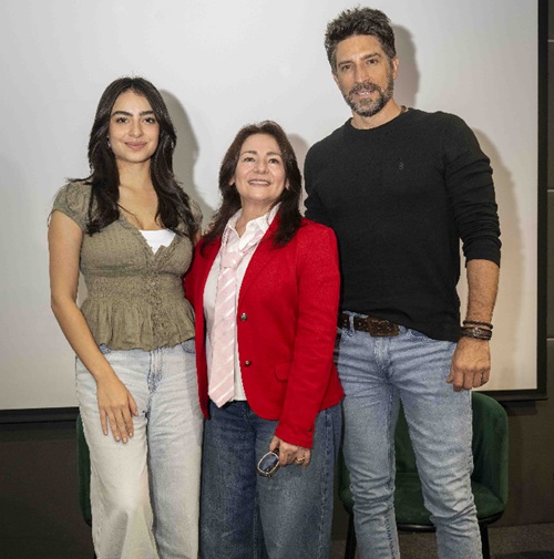 VALENTINA BUZZURRO Y DAVID CHOCARRO PROTAGONIZARÁN TE ESPERABA 