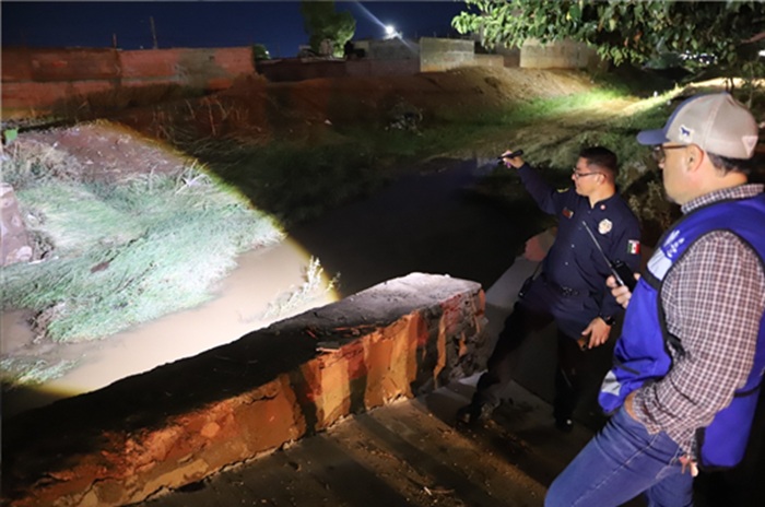 MANTIENE GOBIERNO MUNICIPAL OPERATIVO NOCTURNO PARA ATENDER AFECTACIONES TRAS LAS LLUVIAS