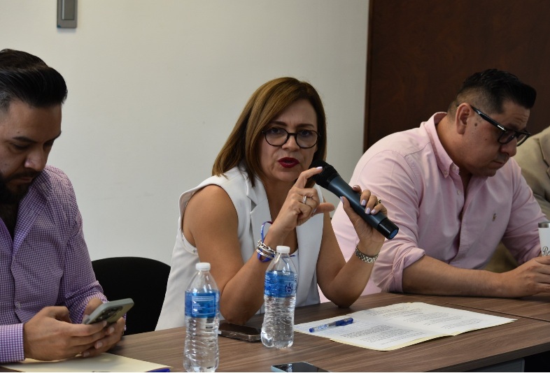 DEFIENDEN REGIDORES DEL PAN DERECHO DE LOS CHIHUAHUENSES A LA VIALIDAD PONIENTE 5