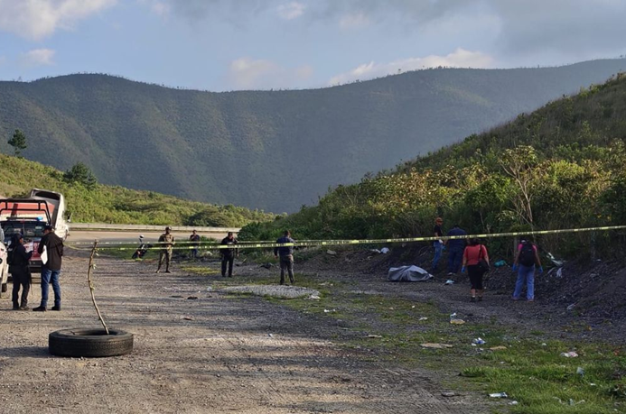 LA FISCALÍA DE VERACRUZ INVESTIGA EL HALLAZGO DE CINCO CUERPOS SOBRE LA AUTOPISTA ORIZABA-PUEBLA