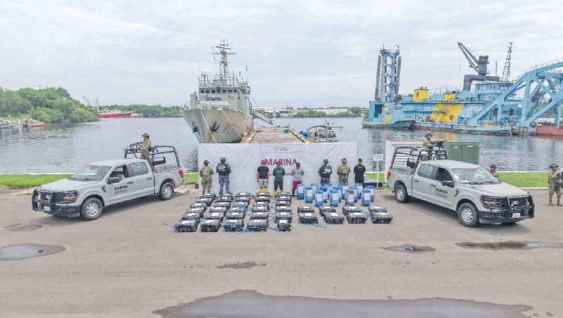 MÁS DE UNA TONELADA DE PRESUNTA COCAÍNA FUE DECOMISADA EN CHIAPAS