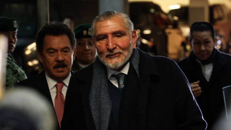 ADÁN AUGUSTO REAPARECE Y DIJO “NO DOY DECLARACIONES”