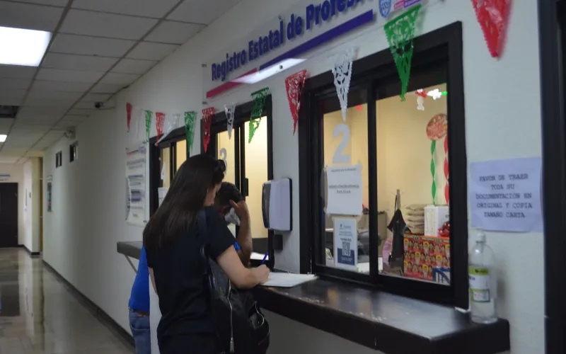 EXHORTA SEYD A COLEGIOS DE PROFESIONISTAS A REALIZAR SU REGISTRO OFICIAL EN LA DIRECCIÓN ESTATAL DE PROFESIONES