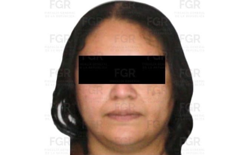MUJER FUE ARRESTADA EN LA CIUDAD DE MÉXICO, ACUSADA DE LOS DELITOS DE CONTRABANDO Y DELINCUENCIA ORGANIZADA.