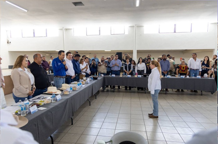 TOMA PROTESTA ALMA CRISTINA TREVIÑO OLIVAS COMO REGIDORA DEL H. AYUNTAMIENTO DE CHIHUAHUA