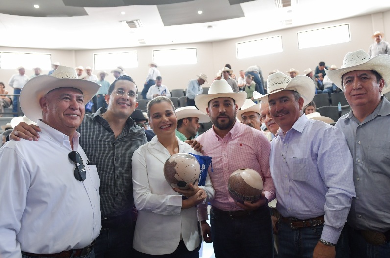 MARU CAMPOS PRESENTA NUEVO PROTOCOLO SANITARIO PARA COMBATIR AL GUSANO BARRENADOR DEL GANADO
