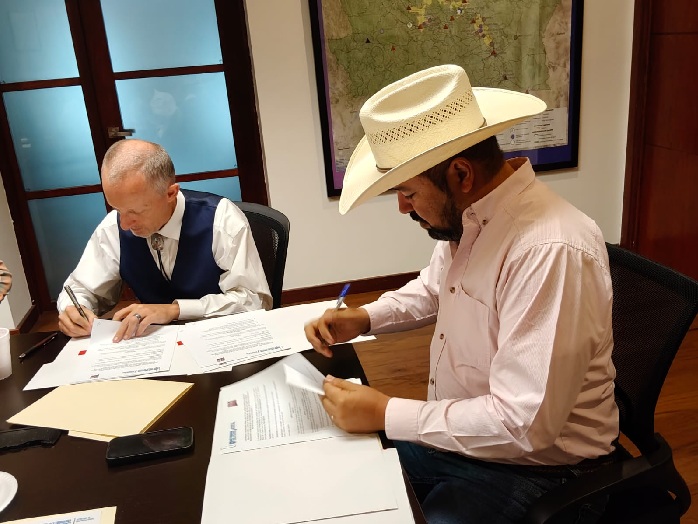FIRMAN SDR Y UNIVERSIDAD ESTATAL DE NUEVO MÉXICO CONVENIO PARA IMPULSAR LA INNOVACIÓN EN EL CAMPO