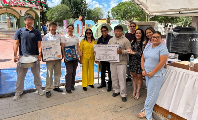 EQUIPA DIF ESTATAL CUATRO COMEDORES ESCOLARES Y COMUNITARIOS