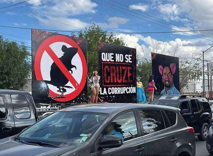 NIEGA ALCALDE DE JUARÉZ CENSURA POR RETIRO DE MANTAS CONTRA MORENA