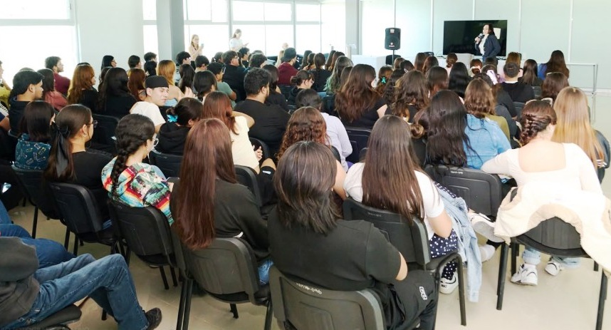 PROMUEVE UT CAMARGO EL CUIDADO DE LA SALUD MENTAL CON PLÁTICAS EN SUS TRES UNIDADES ACADÉMICAS