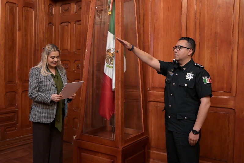 MARU CAMPOS TOMA PROTESTA A LUIS AGUIRRE COMO NUEVO TÍTULAR DE LA SSPE