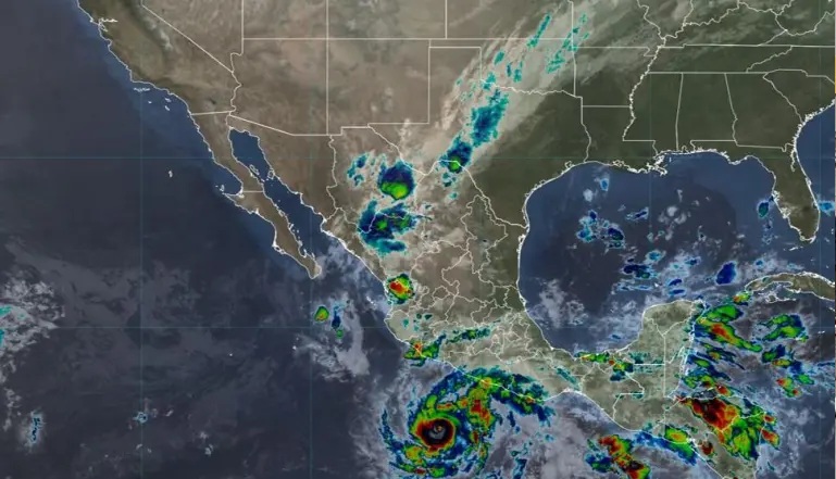 HURACÁN TRUDY SE MANTENDRÍA EL DOMINGO EN CATEGORÍA 2, CON VIENTOS SOSTENIDOS DE HASTA 170 KILÓMETROS POR HORA