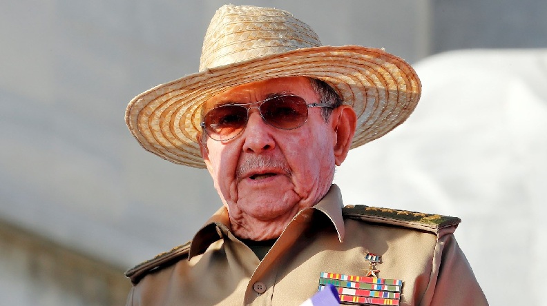 UN JUEZ DE EE.UU. FIRMÓ UNA ORDEN PARA DETENER AL EXPRESIDENTE CUBANO RAÚL CASTRO